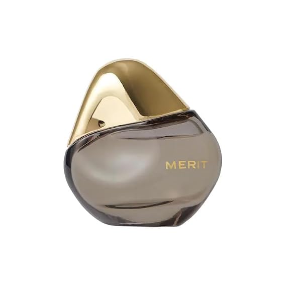 Retrospect LExtrait de Parfum, Long-Lasting Wear, Multi-Layered Scent, Luxury Design, Versatile Use, Second-Skin Comfort, Warm & Spicy Scent -