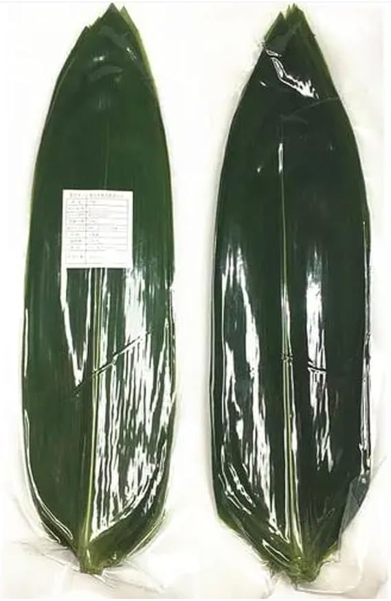 100pcs Fresh Vacuum Packed Bamboo Leaves for Cooking Zongzi Sushi Plates Decoration Banana Leaves Substitutes (12" L x 3.2" W)