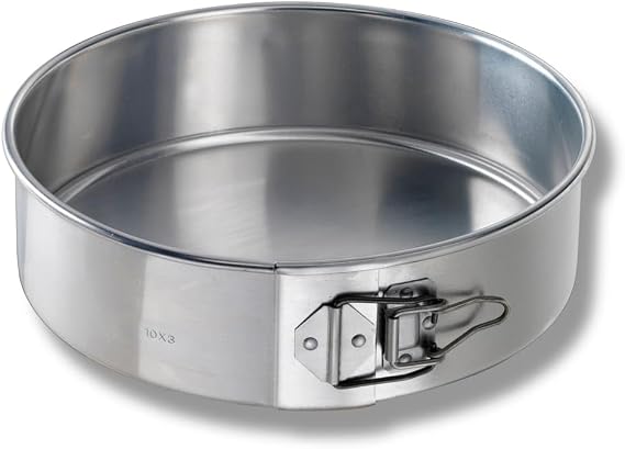 Chicago Metallic Spring Form Cake Pan, 130.5 oz., 9-7/8" dia. x 2-3/4" deep | 130.5 oz., 9-7/8" dia. x 2-3/4" deep, removable bottom, aluminum alloy, plain, made in the USA with global materials