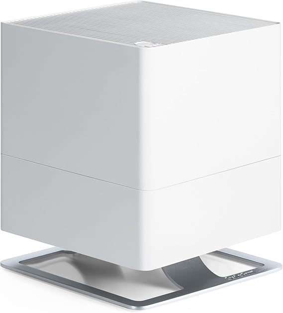 Stadler Form humidifier Oskar, Energy-Saving Humidifier for Rooms up to 540 Square Feet, Evaporator with Automatic Switch-Off, Dimmable LEDs, Very Quiet, White, medium