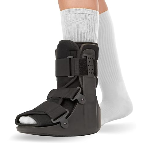 BraceAbility Short Walking Boot - Orthopedic Medical Walker Cast for Broken Toe Injuries, Sprained Ankles, Metatarsal Stress, Post-Op Support Left or Right Foot Fracture Shoe Fits Men and Women (XS)