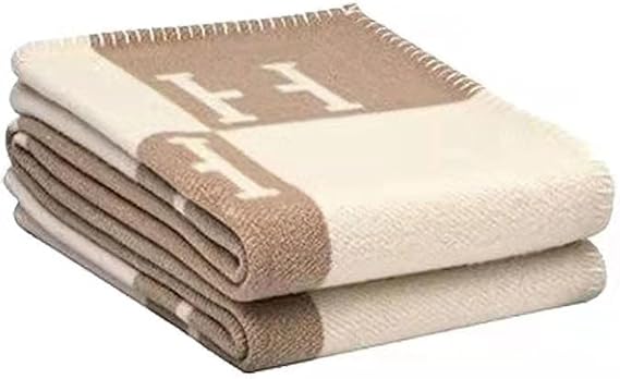 Blanket Soft Fleece Throw Blanket: Soft Warm Portable Shawl Plush Throw Blanket Decorative Sofa Blankets for Home Decoration Leisure and Daily Use Comfortable Blanket Suitable Living Roo (Light Camel)
