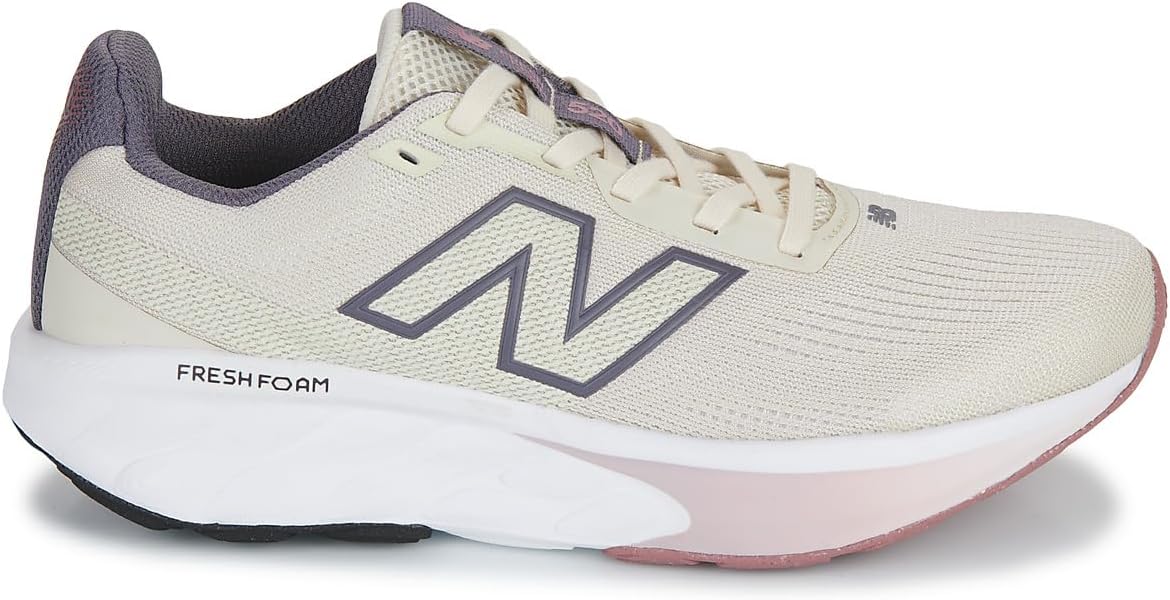 New Balance Women's 520Sneaker