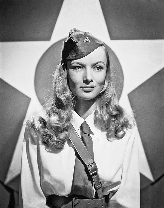 Posterazzi PDX488735SMALL Veronica Lake Photo Print, 18 x 24, Multi