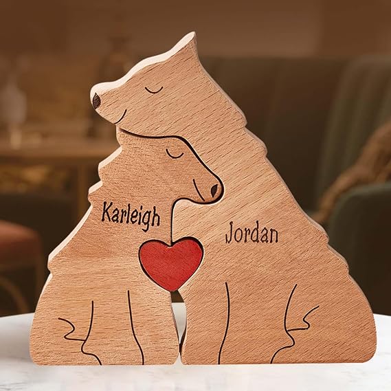 Personalised Wooden Wolf Puzzle with 2-10 Family Name, Custom Family Name Sculpture - Ideal for Mother’s Day, Christmas, Birthdays, Housewarming - Unique Wooden Decor Gift for Mom and Dad…
