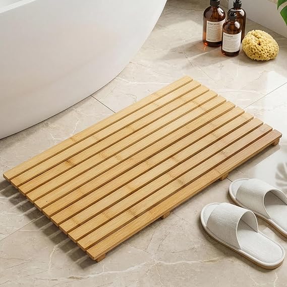 Premium Bamboo Shower Mat 60×35cm, Large Anti-Slip Wooden Bath Mat with Rubber Feet, Quick-Dry Eco-Friendly Shower Mat for Bathroom, Spa, Sauna & Poolside