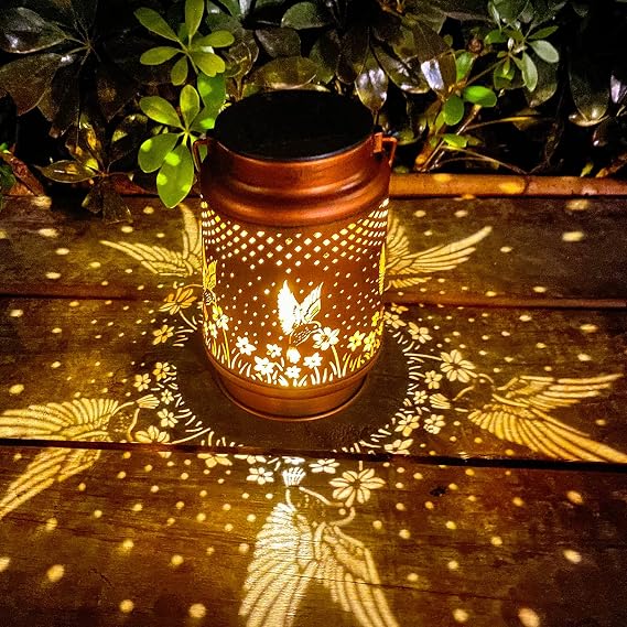 Hummingbird Solar Lantern, Hanging Solar Lights Outdoor Metal Garden Ornaments, Waterproof LED Solar Garden Lights for Patio Yard Lawn Backyard Porch Gifts for Women Mom Grandma [Energy Class A+++]