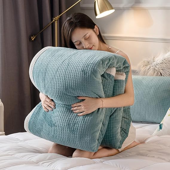 Flannel Throw Blanket 79x91inch, Double Layer Thickened Warm Fleece Blankets Green B, for Fall Winter Multipurpose, Sofa Blanket, TV Blanket, Nap Blanket, Leisure Blanket, Office Blanket