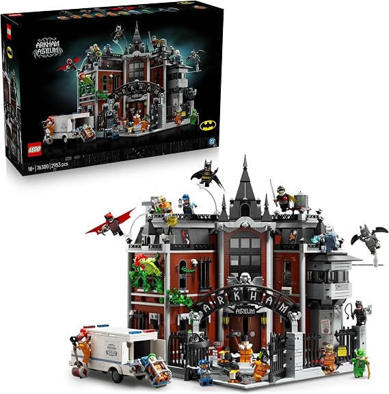 LEGO 76300 Batman Arkham Asylum, DC Comics Süper Kahramanlar Yapım Seti, 15+ Yaş, Koleksiyon Figürleri ve Film Karakterleri
