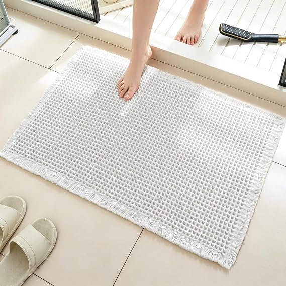 Waffle Cream Bathroom Rugs Nonslip Boho Bath Rug for Bathroom Mats Water Absorbent Solid Bath Mat with Tassels Washable Floor Mats Shower Rug Decoration for Bedroom Living Room,19.6" x 31.8"